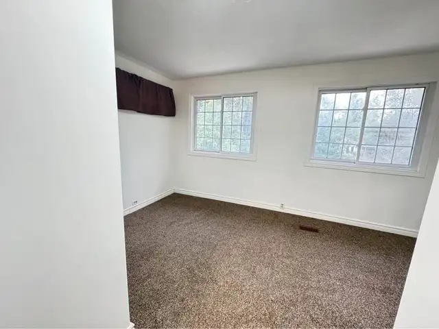 741 Trinity Street Innisfil in Long Term Rentals in Barrie - Image 9
