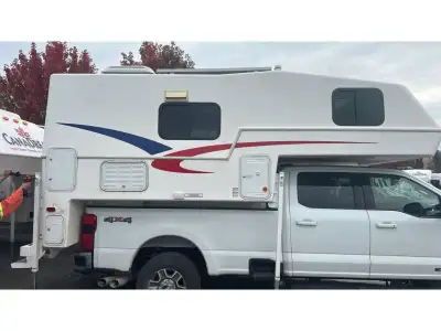 Northern Lite Sportsmen 4 Season truck Camper! Equipped with Solar. The lightest true 4-season truck...