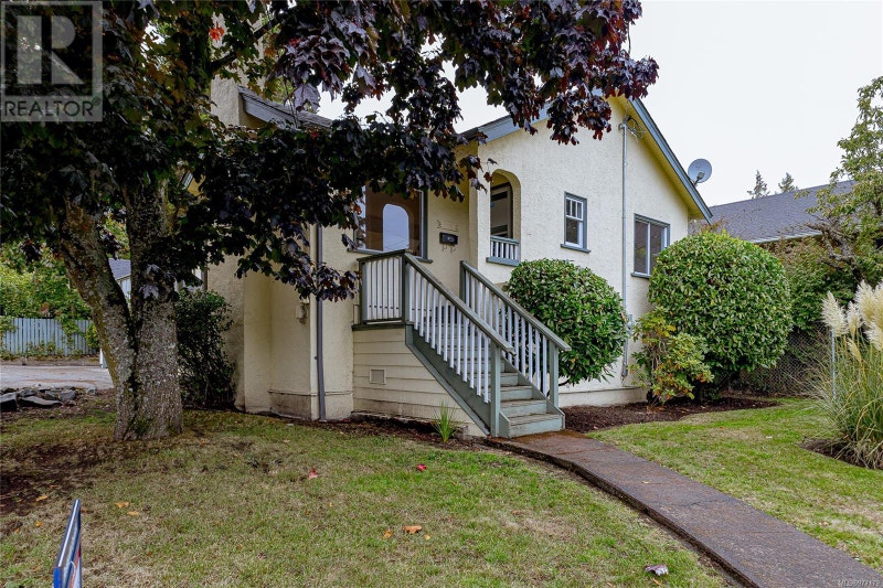 702 Lampson St Esquimalt, British Columbia Houses for Sale Victoria