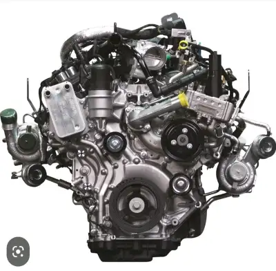 Almost brand new 2022 Ford F150 2.7 Ecoboost engine with about 5K km. 10 speed automatic transmissio...