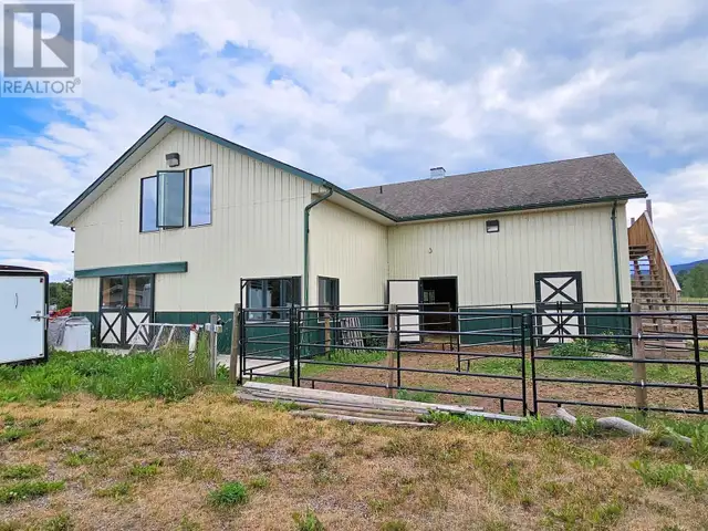 2805 DOHLER ROAD Smithers, British Columbia in Houses for Sale in Smithers - Image 9