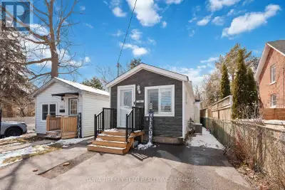 Cute and cozy bungalow situated on a oversized deep lot, perfect for first time buyers or those look...