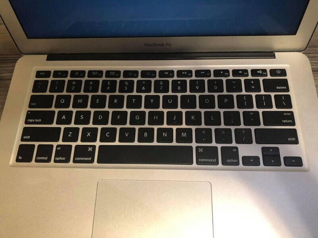 Macbook  Pro is 13” 2017 (Purchased 2019) Excellent Condition in Laptops in London