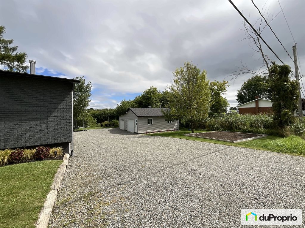 $545,000 - Bungalow for sale in Louiseville — photo 2