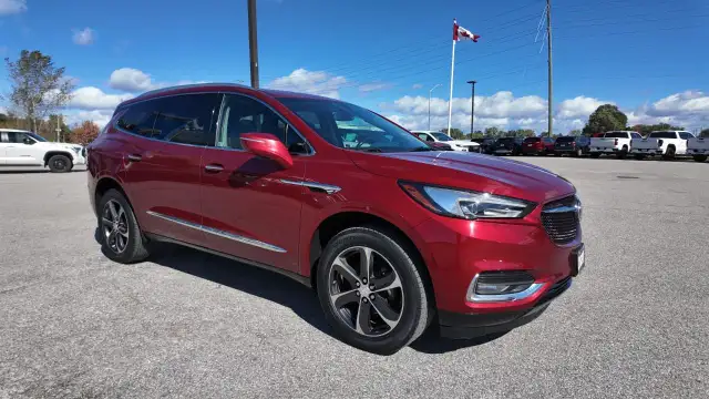 2020 Buick Enclave Essence Essence AWD // Sun & Navigation Pk...605033083574702082