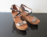 SUMMERTIME MARC FISHER PLATFORM WEDGE LIGHT SANDALS City of Montréal Greater Montréal Preview