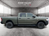 TRAILER SWAY CONTROL, TRAILER HITCH, ELECTRONIC STABILITY, TRACTION CONTROL, REMOTE KEYLESS ENTRY De... (image 1)