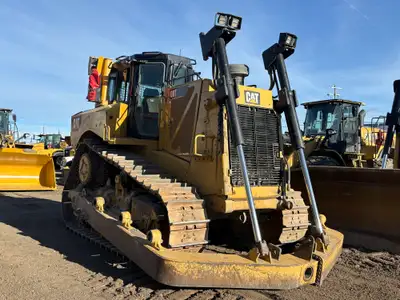 2016 Caterpillar D8T Track-Type Tractor 11,760 hours Angle Blade Enclosed Cab w/ Heat & AC Single Gr...