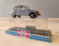 Auto miniature Citroën 2CV, 1/43e (marque Norev)