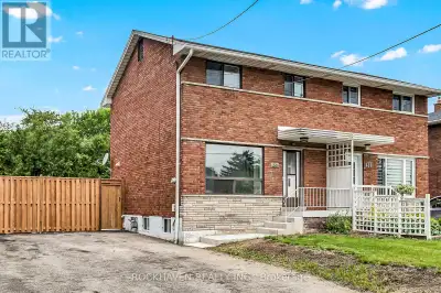 Great east mountain location. Freshly renovated from top to bottom - new kitchen, bathrooms, floorin...