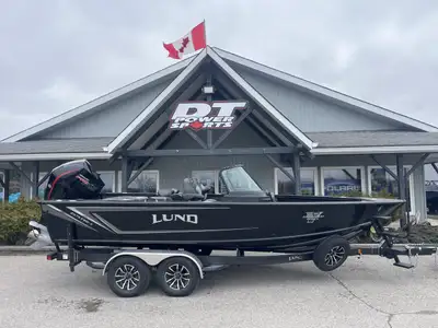 Boat Max M P H: 54-61 MPH Chine Width: 89in. Cockpit Depth: 22.5in. Transom Height: 25in. Max Weight...
