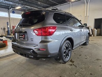 2019 Nissan Pathfinder SL Rock Creek Edition One Owner | No Accidents Key Features: 3.5L V6 with 4WD... (image 4)