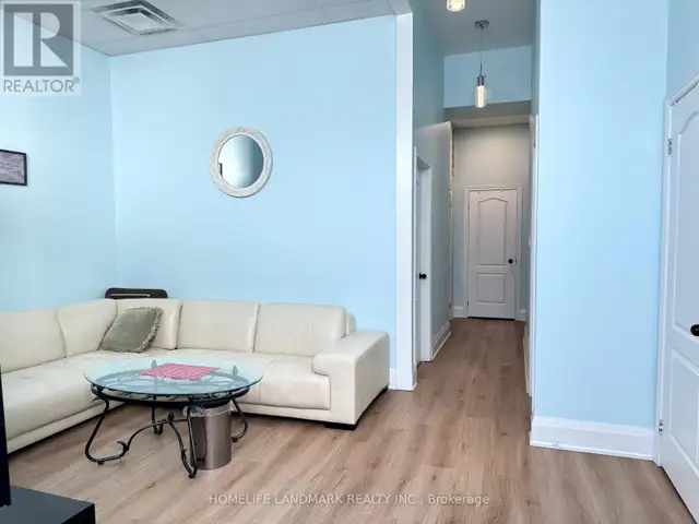 UNIT 3 - 33 LUZON AVENUE Markham (Box Grove), Ontario in Long Term Rentals in Markham / York Region - Image 2