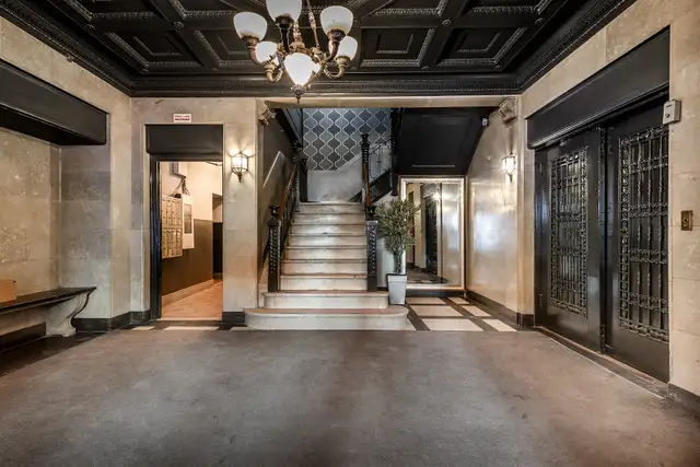 Apartment for Rent at 418 Claremont, Westmont in Long Term Rentals in City of Montréal - Image 2
