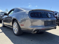 AMVIC Licensed Dealer * Heated Front Seats * Power Driver Seat * Ambient Interior Lighting * Cruise... (image 5)