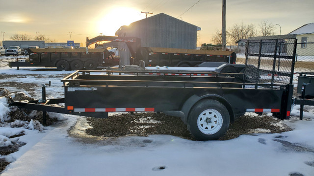 5' x 12' Utility Trailer with fold-down ramp in Cargo & Utility Trailers in Swift Current - Image 2