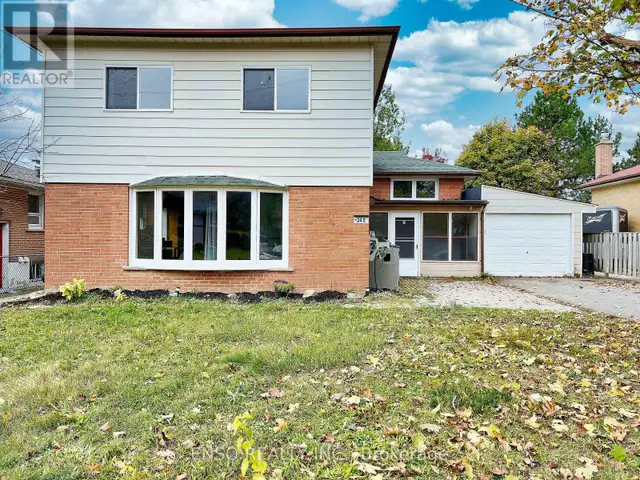 24 Gentry Crescent Richmond Hill (Crosby), Ontario, photo 2 of 4