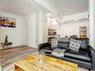 Use promo code "KIJIJI5" in your inquiry to enjoy a special discount! Located in Downtown Montreal,...
