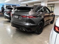 // ACCIDENT FREE!! // Drive with confidence in this used 2023 Jaguar F-PACE P400 Awd R-Dynamic S, a... (image 6)
