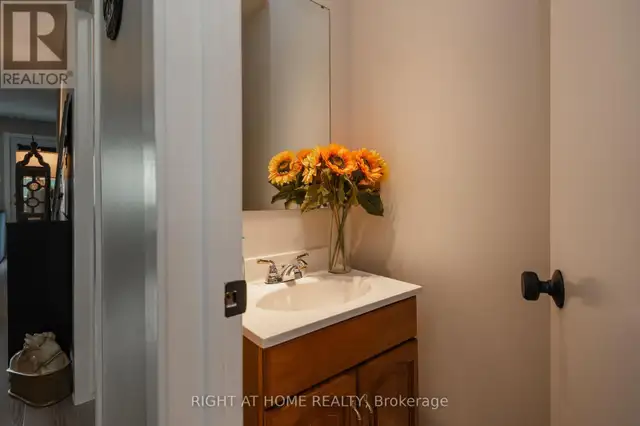 66 - 171 TEAL CRESCENT Ottawa, Ontario62866662365441123