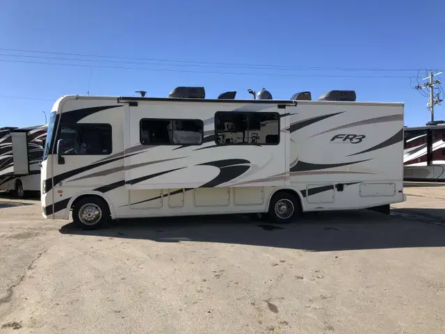 2017 Forest River FR3 30DS in RVs & Motorhomes in St. Albert - Image 7