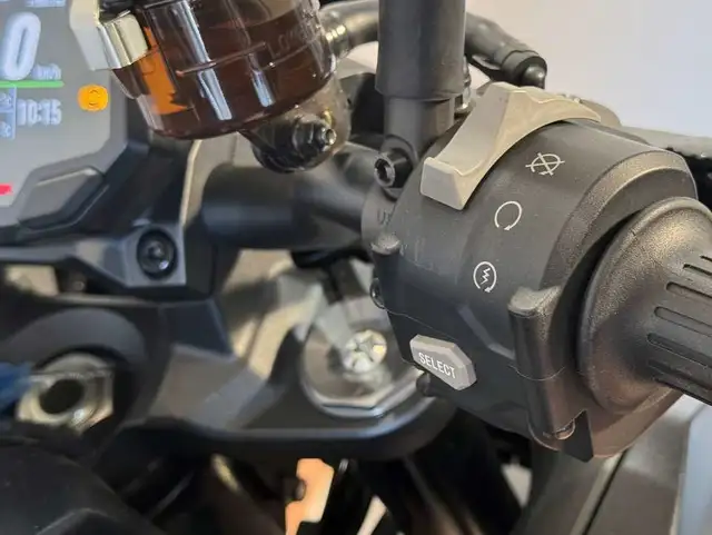 2020 Kawasaki Z H2 in Sport Bikes in City of Montréal - Image 11