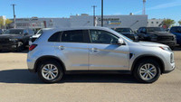 Discover the perfect blend of efficiency and practicality in this 2024 Mitsubishi RVR. This compact... (image 5)