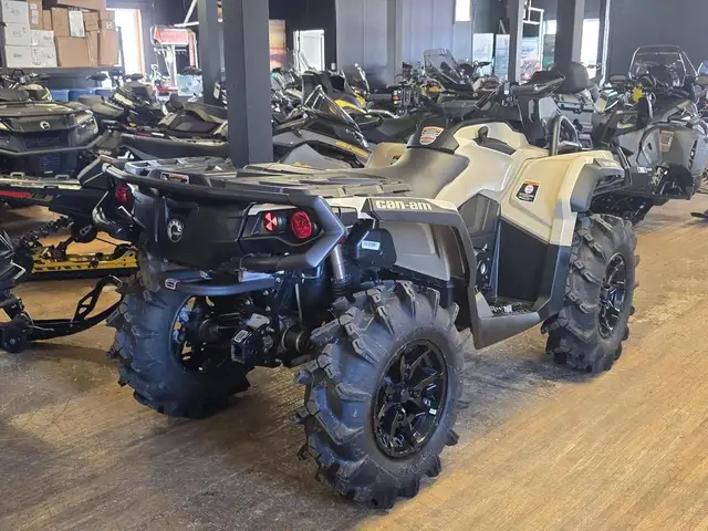 2023 Can-Am Outlander Xmr 1000 in ATVs in New Glasgow - Image 4