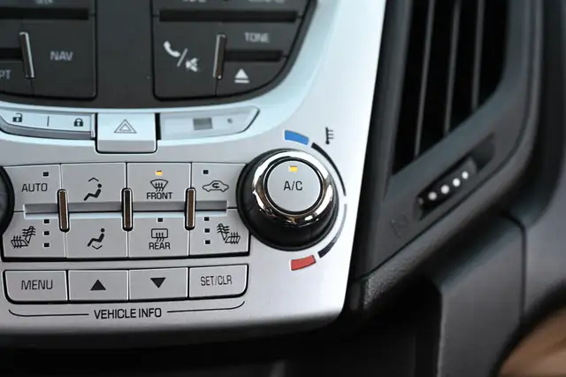 2015 Chevrolet Equinox LTZ AWD * 3.6L V6 * Cuir * Tout Ouvrant   in Cars & Trucks in City of Montréal - Image 25
