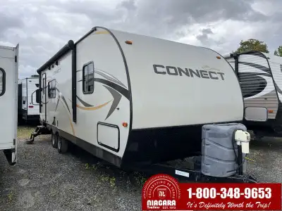 Year: 2014 Stock Number: UX6337 Status: PreOwned Weight: 5181 Lbs. Length: 26 ft Sleeps: 6 Included...