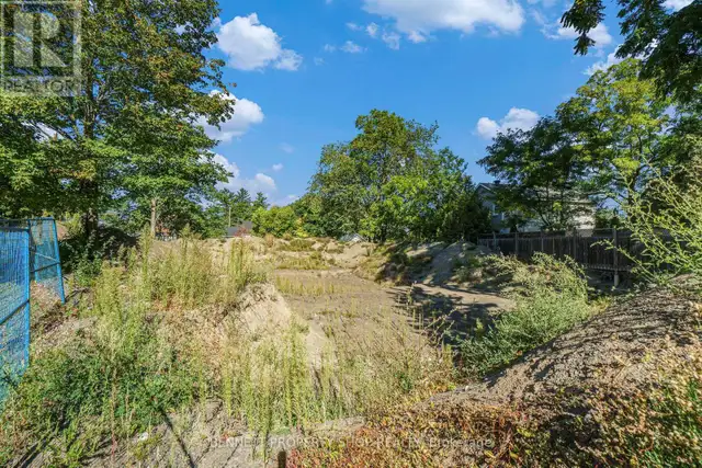 253 CUNNINGHAM AVENUE Ottawa, Ontario in Land for Sale in Ottawa - Image 8