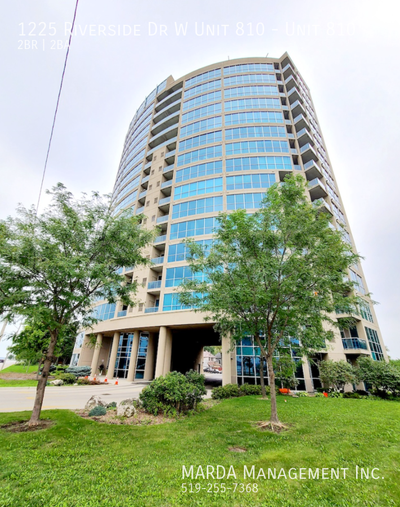 Enjoy condo life at Portofino! This perfect Riverside Dr. condo offers two spacious bedrooms, and tw...