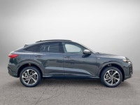 This Audi Q5 Sportback delivers a Intercooled Turbo Premium Unleaded I-4 2.0 L/121 engine powering t... (image 3)