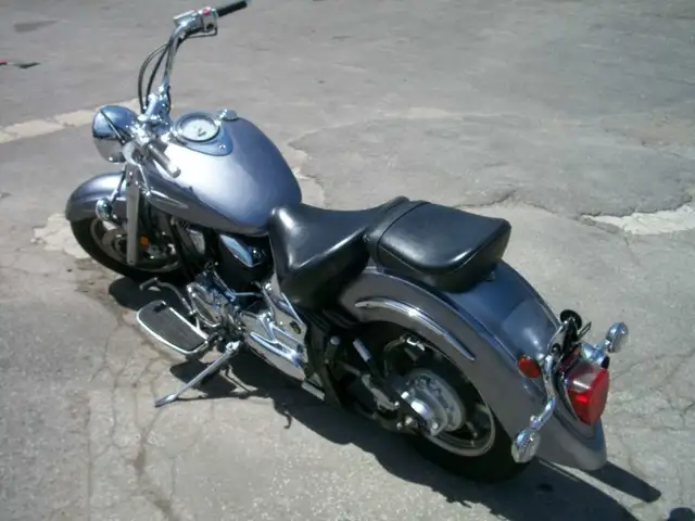 2007 Yamaha V Star® 1100 in Street, Cruisers & Choppers in City of Toronto - Image 10
