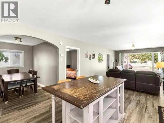 5078 5TH AVENUE Whitehorse, Yukon in Houses for Sale in Whitehorse - Image 12