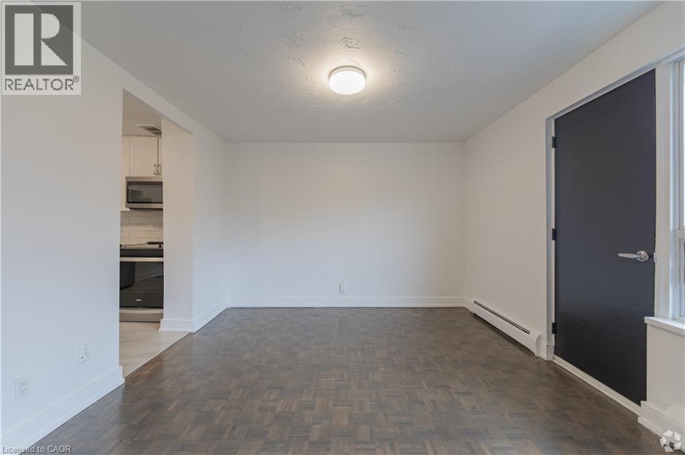 285 ERB Street W Unit# 809 Waterloo, Ontario 4
