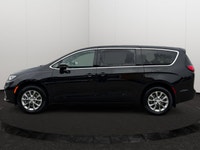 This 2026 CHRYSLER PACIFICA SELECT has the following options Caprice Leatherette Bucket Seats, Remot... (image 1)