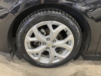 La Chevrolet Volt 2018 Premier propose une conduite Hybride branchable pensée pour le quotidien. Ce... (image 7)
