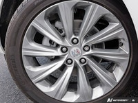 Experience sophisticated design and effortless technology with the 2024 Buick Envista Avenir. Dresse... (image 5)