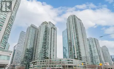2706 - 16 YONGE STREET Toronto (Waterfront Communities), Ontario