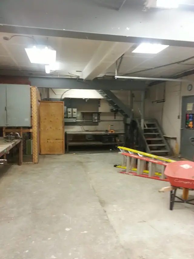 8.00 per Sq. Ft.plus TMI, Office,Warehouse,Shop,3471 Sq. Ft. in Commercial & Office Space for Rent in St. Catharines - Image 6