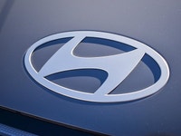 Now available at Guelph Hyundai, this feature-packed 2025 Hyundai Sonata Preferred-Trend AWD combine... (image 8)