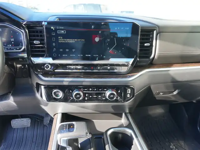 2022 GMC Sierra 1500 ELEVATION PREMIUM 3.0L DURAMAX 4X4, LOADED/ in Cars & Trucks in Winnipeg - Image 10