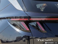Recent Arrival! CARFAX Canada No Reported Accidents Tucson Plug-In Hybrid Ultimate, I4. 2024 Hyundai... (image 7)