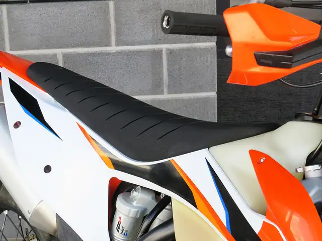 2021 KTM 450 XC-F in Dirt Bikes & Motocross in Cambridge - Image 9