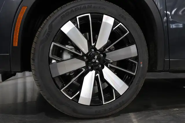 2026 Mitsubishi Outlander SEL in Cars & Trucks in Edmonton - Image 11