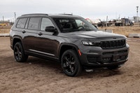 ENGINE: 3.6L PENTASTAR VVT V6 W/ESS,POWER SUNROOF,GLOBAL BLK W/GLOBAL BLK CAPRI LEATHERETTE SEATS W/... (image 4)