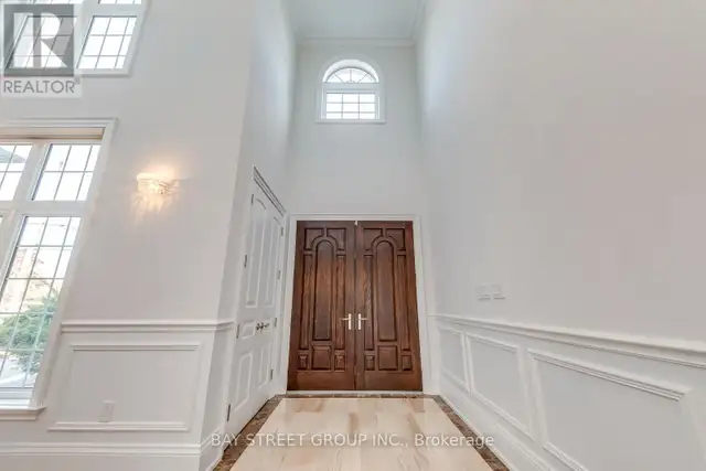 39 Foxwarren Drive Toronto (Bayview Village), Ontario, photo 2 of 4