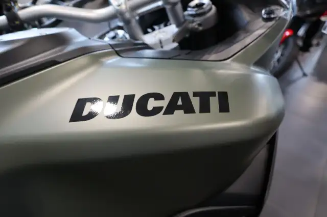 2025 Ducati Multistrada V2 S Red in Sport Touring in Edmonton - Image 6