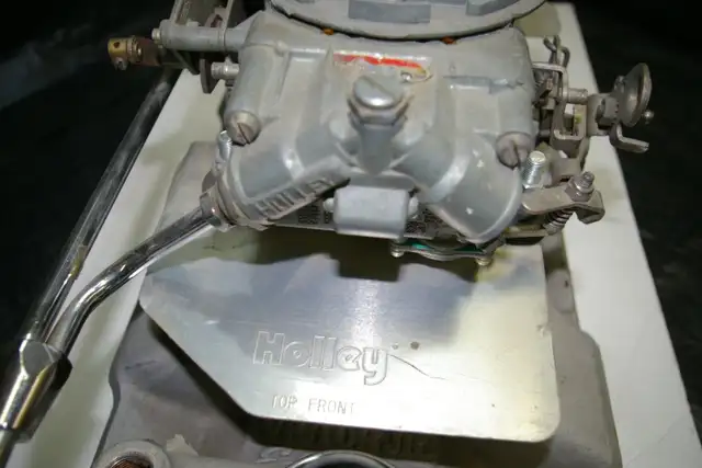HOLLEY CARB &  INTAKE  MANIFOLD EDELBROCK PERFORMANCE in Auto Body Parts in Edmonton - Image 7